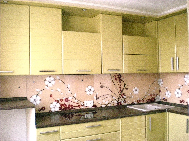 Фото 1 Кухонный гарнитур Каттлея. Небольшая удобная кухня по доступной цене | Кухни на заказ на кухникирова.рф