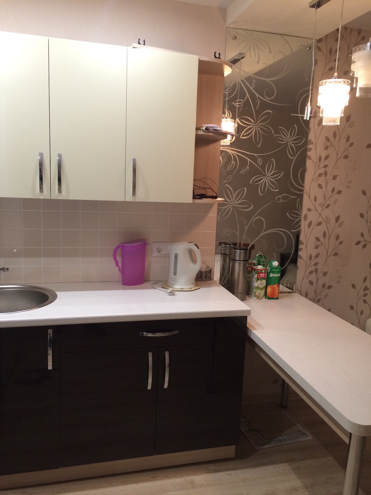 Фото 3 Кухонный гарнитур Мальва. Угловая кухня в светлых тонах | Кухни на заказ на кухникирова.рф