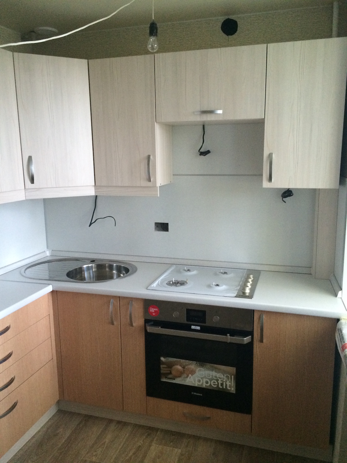 Фото 3 Кухонный гарнитур Эпифиллум. Кухня под дерево от производителя | Кухни на заказ на кухникирова.рф