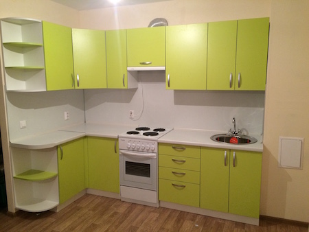 Фото Кухонный гарнитур Амиантиум. Фасады и корпус кухни выполнены из МДФ | Кухни на заказ на кухникирова.рф