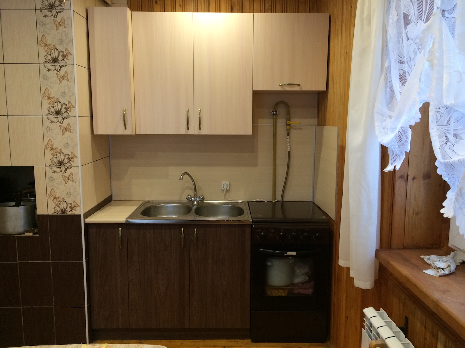 Фото 3 Маленький кухонный гарнитур Ирис. Фасады и корпус из ЛДСП | Кухни на заказ на кухникирова.рф