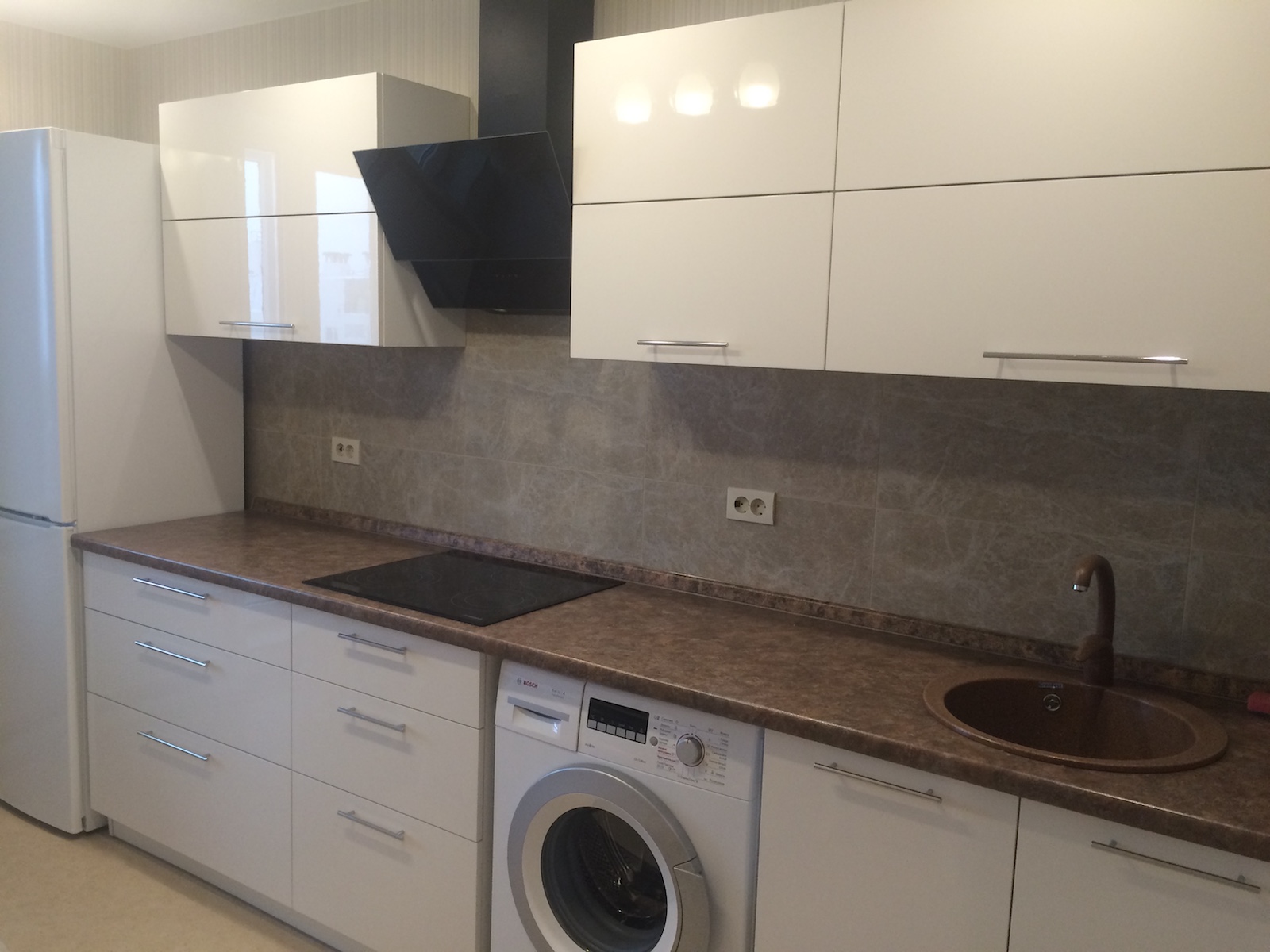 Фото 1 Кухонный гарнитур Жасмин с крашеными фасадами из МДФ | Кухни на заказ на кухникирова.рф