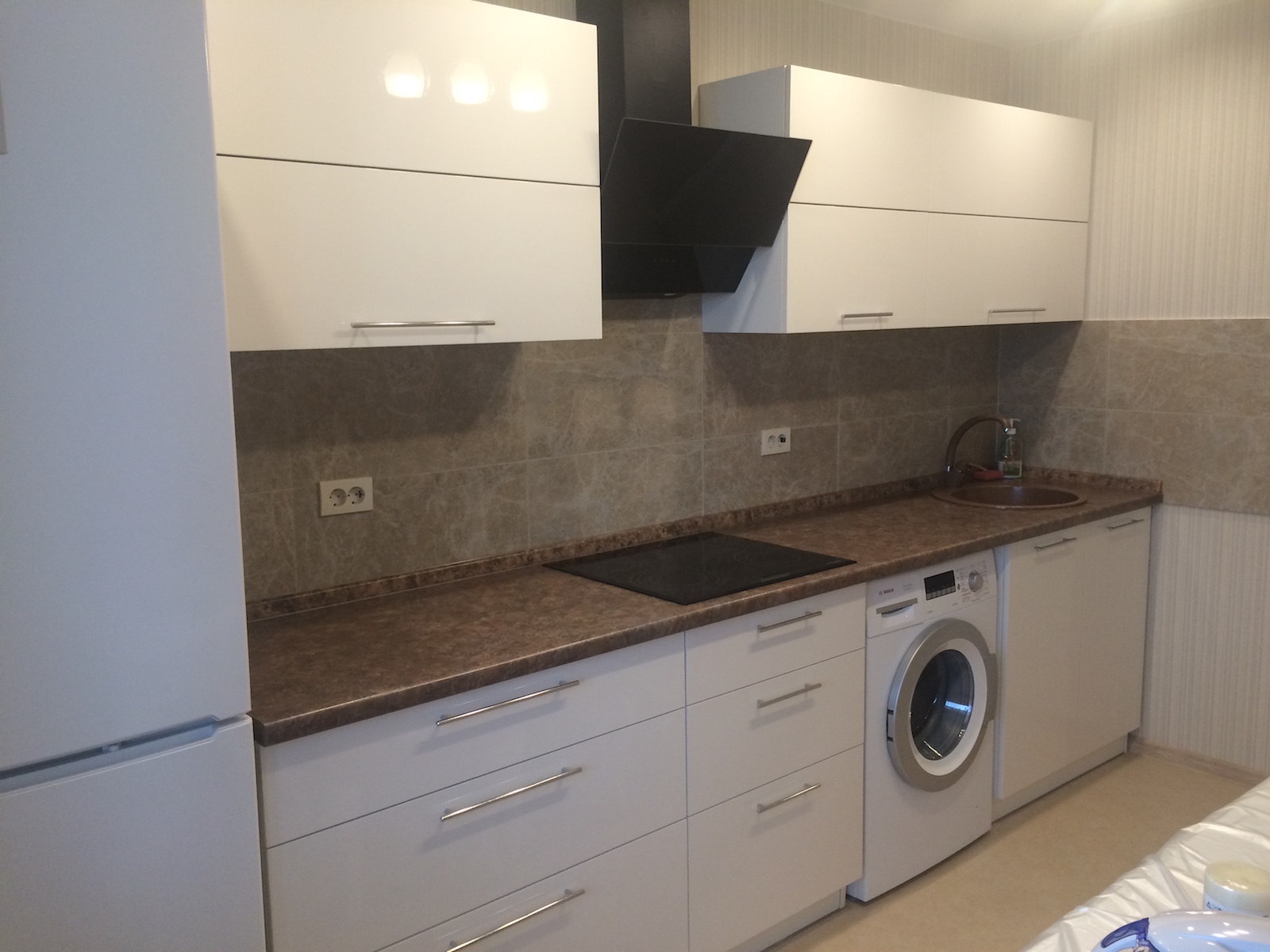 Фото 2 Кухонный гарнитур Жасмин с крашеными фасадами из МДФ | Кухни на заказ на кухникирова.рф