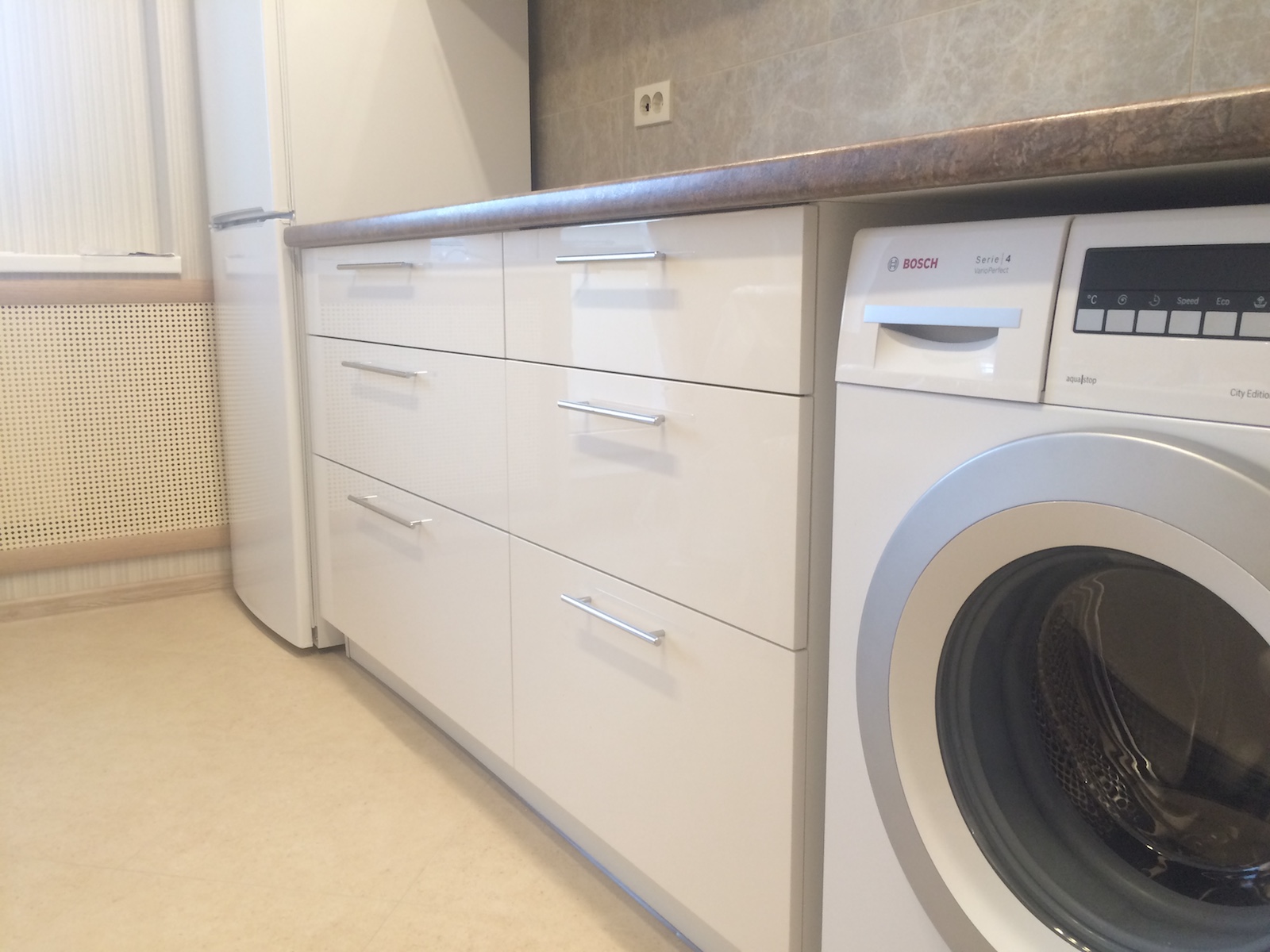 Фото 3 Кухонный гарнитур Жасмин с крашеными фасадами из МДФ | Кухни на заказ на кухникирова.рф